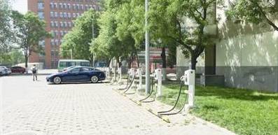 1495425792546032569.jpg 象牙塔內(nèi),電動(dòng)車的現(xiàn)實(shí)依舊“骨感”03.jpg