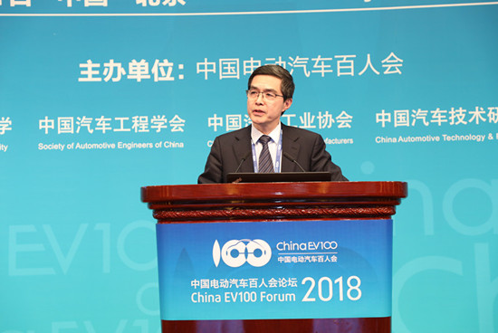 中國電動(dòng)汽車百人會(huì)執(zhí)行副理事長歐陽明高：國內(nèi)公共慢充樁利用率低 充電智能化勢(shì)在必行