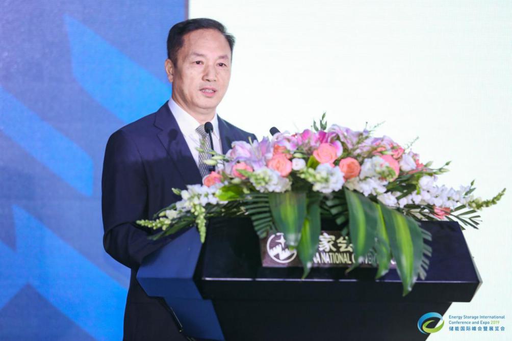 動力電池帶動儲能成本快速下降 2019年我國電化學儲能裝機將達1.92GW 動力電池帶動儲能成本快速下降 2019年我國電化學儲能裝機將達1.92GW