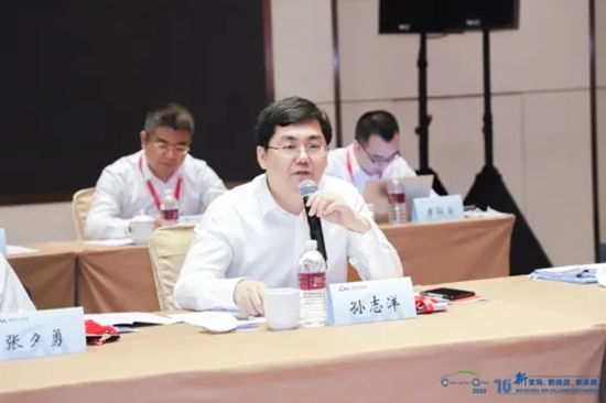 汽車界大佬云集,2020年中國汽車T10峰會在上海召開 汽車界大佬云集,2020年中國汽車T10峰會在上海召開