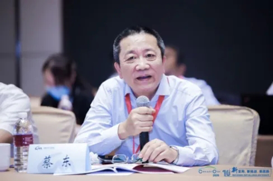 汽車界大佬云集,2020年中國汽車T10峰會在上海召開 汽車界大佬云集,2020年中國汽車T10峰會在上海召開