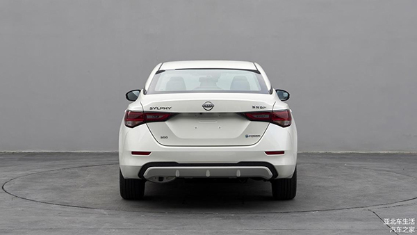 預計售價10萬至15萬元 百公里油耗4.1L 軒逸e-Power月底發布 預計售價10萬至15萬元 百公里油耗4.1L 軒逸e-Power月底發布