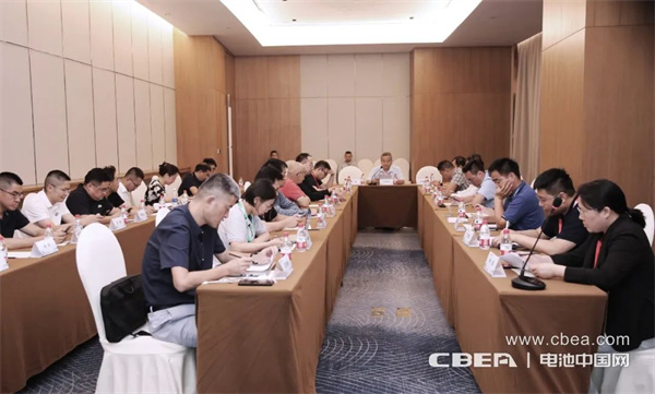 聚焦標準建設(shè)和人才培養(yǎng),氫能與燃料電池專題研討會在滬舉辦 聚焦標準建設(shè)和人才培養(yǎng),氫能與燃料電池專題研討會在滬舉辦