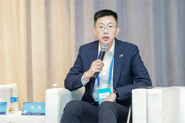 “Li+學社”高端對話：警惕全球化機遇下，鋰電企業的出海挑戰和技術迭代風險