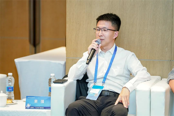 “Li+學社”高端對話：警惕全球化機遇下，鋰電企業的出海挑戰和技術迭代風險