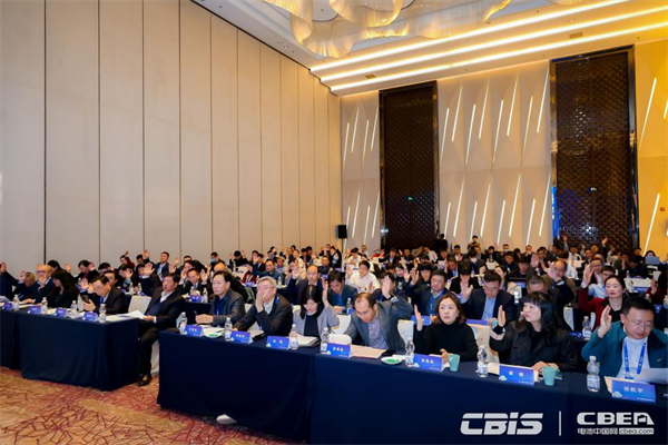 動力電池應用分會第二屆會員代表大會召開,劉金成當選新一屆理事長 動力電池應用分會第二屆會員代表大會召開,劉金成當選新一屆理事長