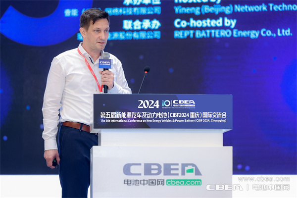 動力電池實現“千里躍遷” 動力電池實現“千里躍遷”