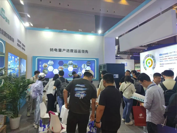 吸引眾多國內(nèi)外客戶圍觀 | 青鈉方案驚艷亮相CIBF重慶國際電池展 吸引眾多國內(nèi)外客戶圍觀 | 青鈉方案驚艷亮相CIBF重慶國際電池展